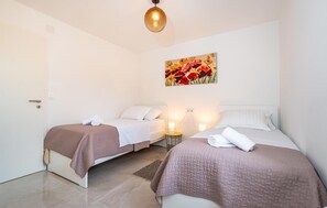 2 bedrooms, iron/ironing board, travel crib, free WiFi