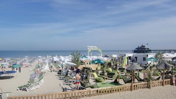 Tæt på stranden