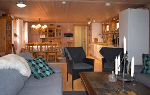 Smart TV - Amazing home in Johannishus (Johannishus)