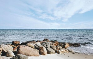 Nær stranden og fisking