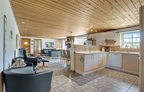 Interior - Stunning home in Ulfborg with kitchen (Ulfborg)