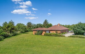 Exterior - Stunning home in Ulfborg with kitchen (Ulfborg)