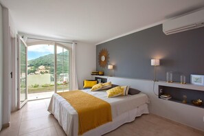 6 chambres, fer et planche à repasser, Wi-Fi, draps fournis