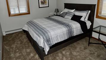 2 bedrooms, desk, free WiFi, bed sheets