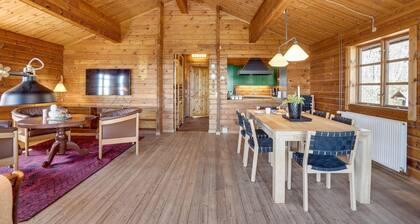 Nice home in Frederikshavn with WiFi