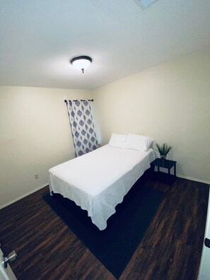 3 Schlafzimmer, Bügeleisen/Bügelbrett, kostenloses WLAN, Bettwäsche