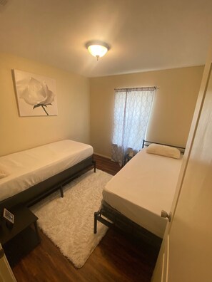 3 Schlafzimmer, Bügeleisen/Bügelbrett, kostenloses WLAN, Bettwäsche