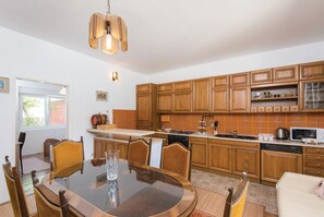 Kühlschrank, Herdplatte, Geschirrspüler