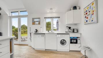 Køleskab, ovn, kogeplade, opvaskemaskine