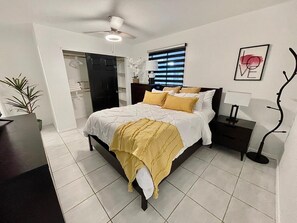 4 soverom, safe på rommet, strykejern/-brett og wi-fi (inkludert)