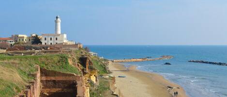 Vlak bij het strand, vissen