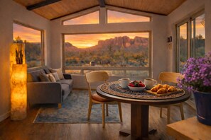 Dining - Sedona's Stargazing Paradise w/Glowing Red Rock Views (Sedona)