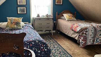 2 Schlafzimmer, Schreibtisch, kostenloses WLAN, Bettwäsche