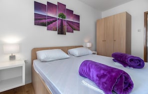 2 bedrooms, free WiFi, bed sheets