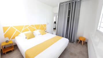 House | 2 bedrooms, individually decorated, individually furnished
