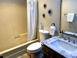 Condo, 2 Bedrooms | Bathroom | Towels