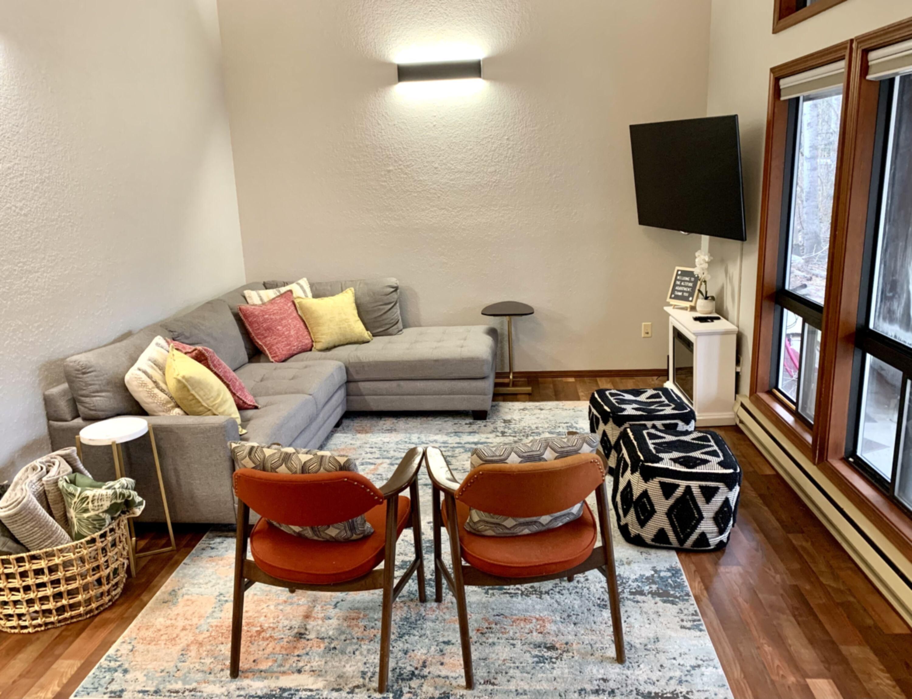 Condo, 2 Bedrooms | Living room