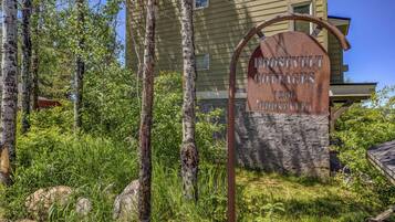 Perincian bahagian luar