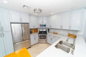 Private kitchen - On The Bay (North Side)