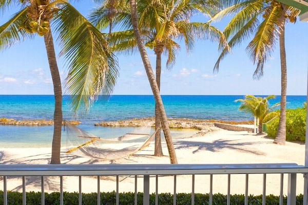 Appartamento, vista spiaggia | Terrazza/patio