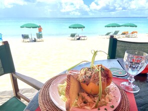 Outdoor dining - STUDIO , 2 mn to friar's bay BEACH / CONDO COSI with a little garden  (Collectivity of Saint Martin)