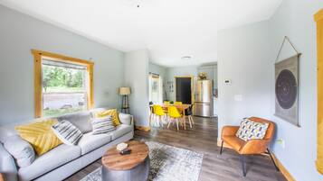 Smart TV, fireplace, video games, books