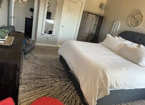 3 chambres, bureau, fer et planche à repasser, Wi-Fi gratuit