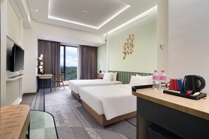 Deluxe Twin | Soundproofing, iron/ironing board, free WiFi, bed sheets - Luwansa Hotel & Convention Center Manado (Manado)