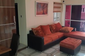 Fernseher, Stereoanlage