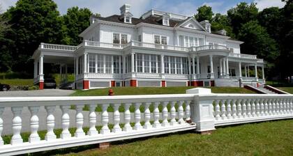 Romantic & Secluded! Blowing Rock, Views, Hot tub - The Secret Shack