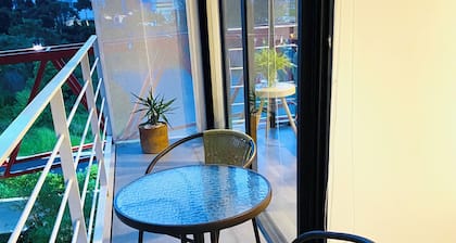 Apartamento con balcón en área de Cayala Embajada USA Explanada