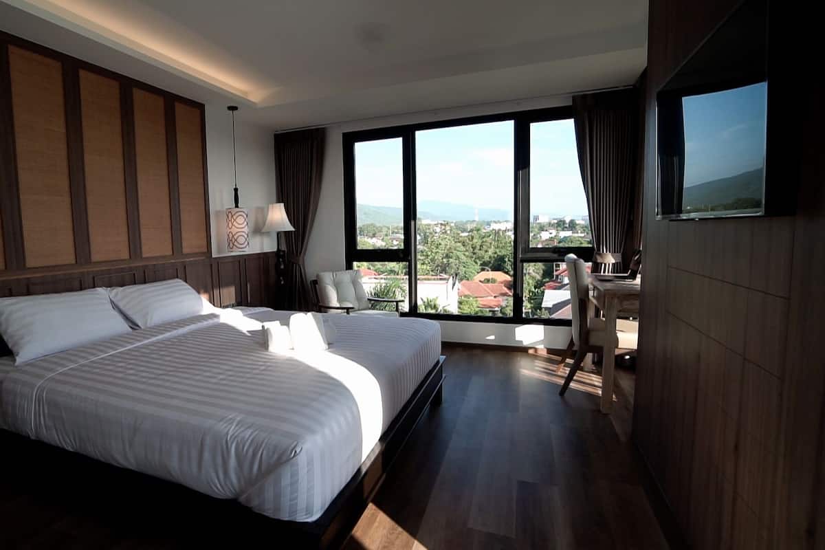 Basic Double Room | In-room safe, desk, blackout curtains, soundproofing