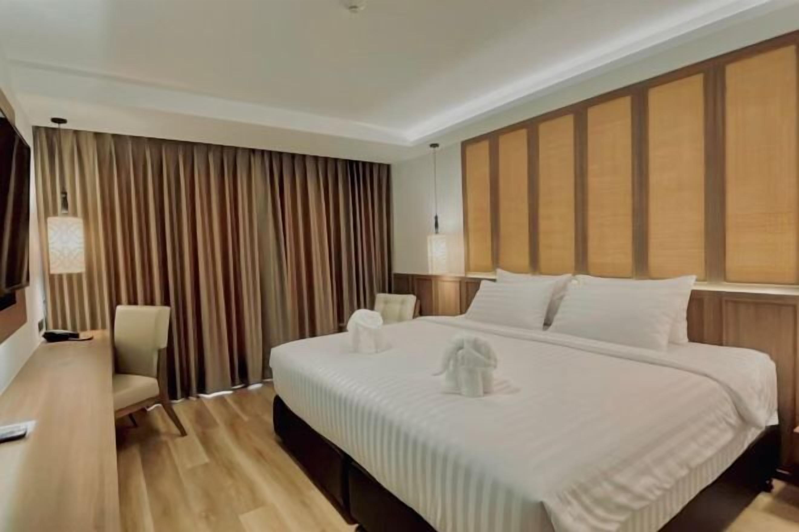 In-room safe, desk, blackout curtains, soundproofing