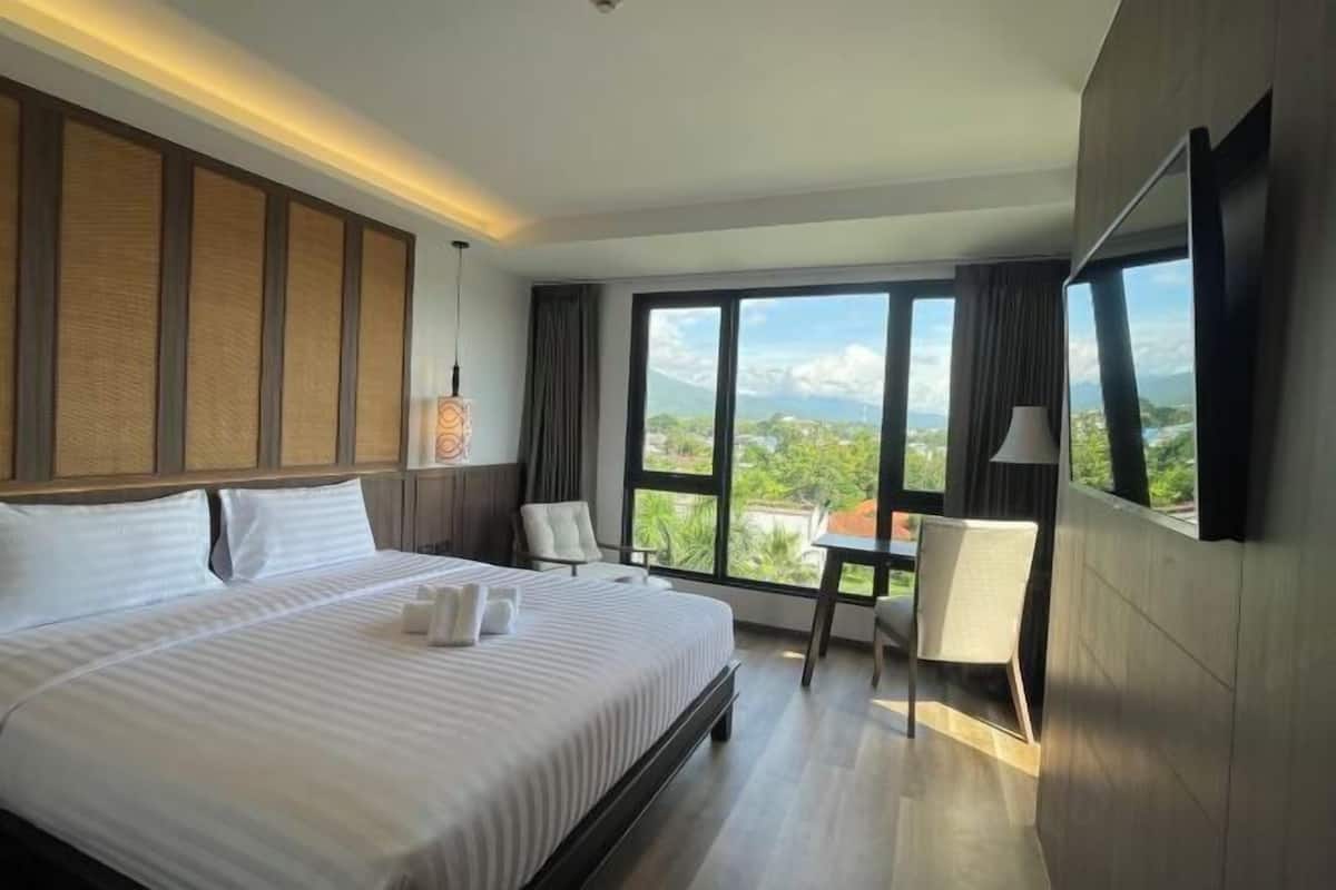 In-room safe, desk, blackout curtains, soundproofing