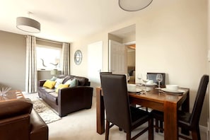 Interior - About Tern - 10-Minute Walk to Poole Quay (Poole)