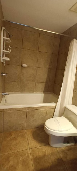 Deluxe Apartment | Bathroom | Shower, towels - Suit Rivas 132 Gran Pacifica Resort (Villa El Carmen)