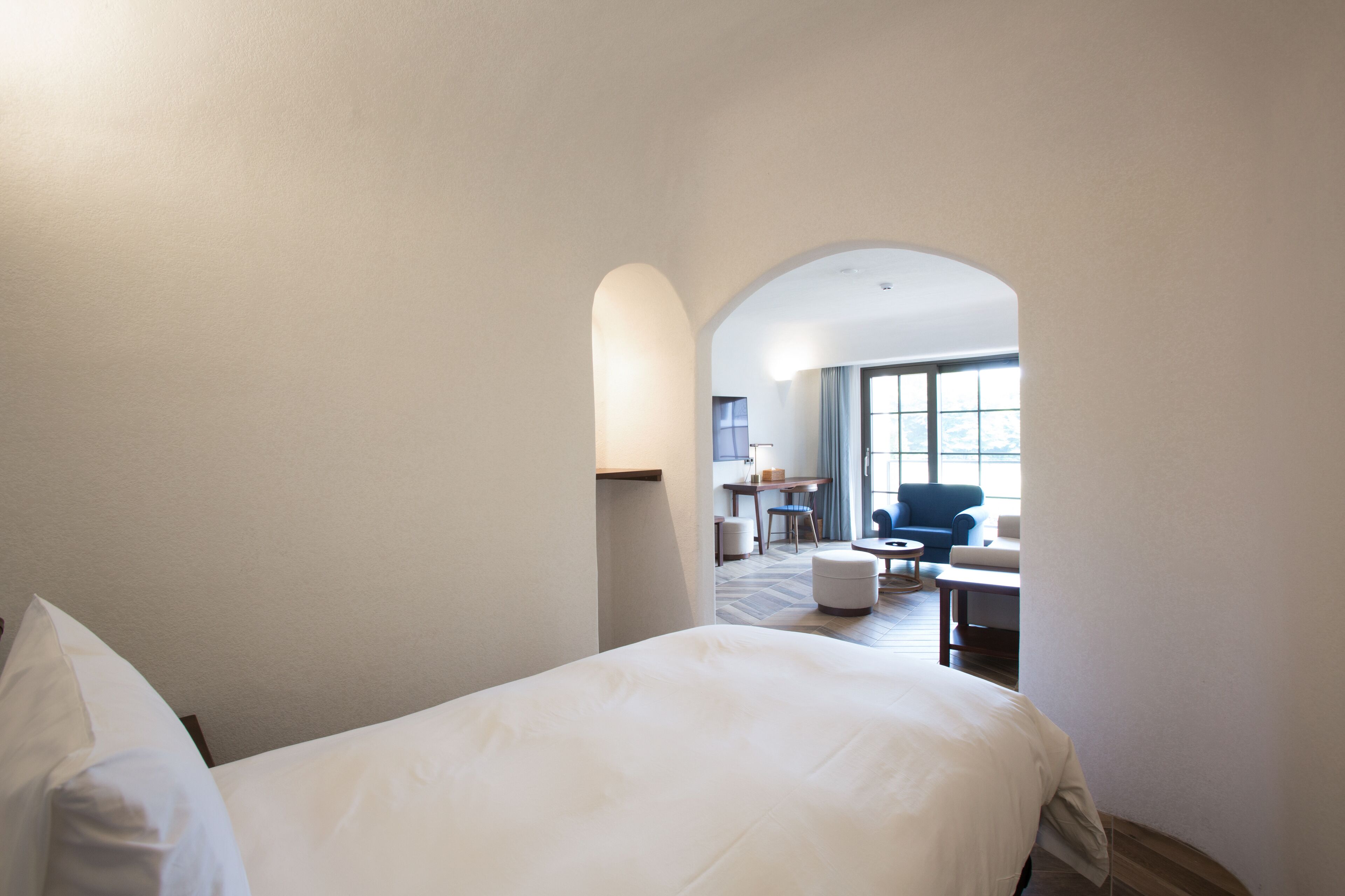 family suite king | 1 bedroom, premium bedding, down duvets, in-room safe