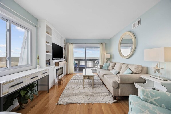 Flat-screen TV, fireplace