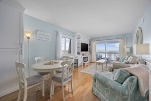 Flat-screen TV, fireplace