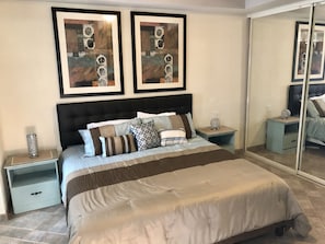 1 bedroom, in-room safe, iron/ironing board, free WiFi - LUXURY FULLY REMODEL 1 BEDROOM CONDO @ LAS PALMAS BEACHFRONT RESORT (Puerto Peñasco)