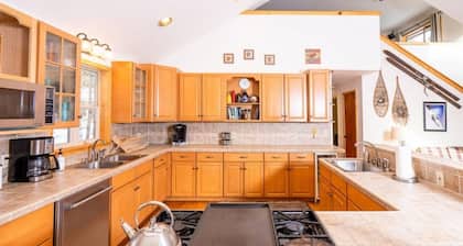 The Smitty Place by Casago Mccall - Donerightmanagement