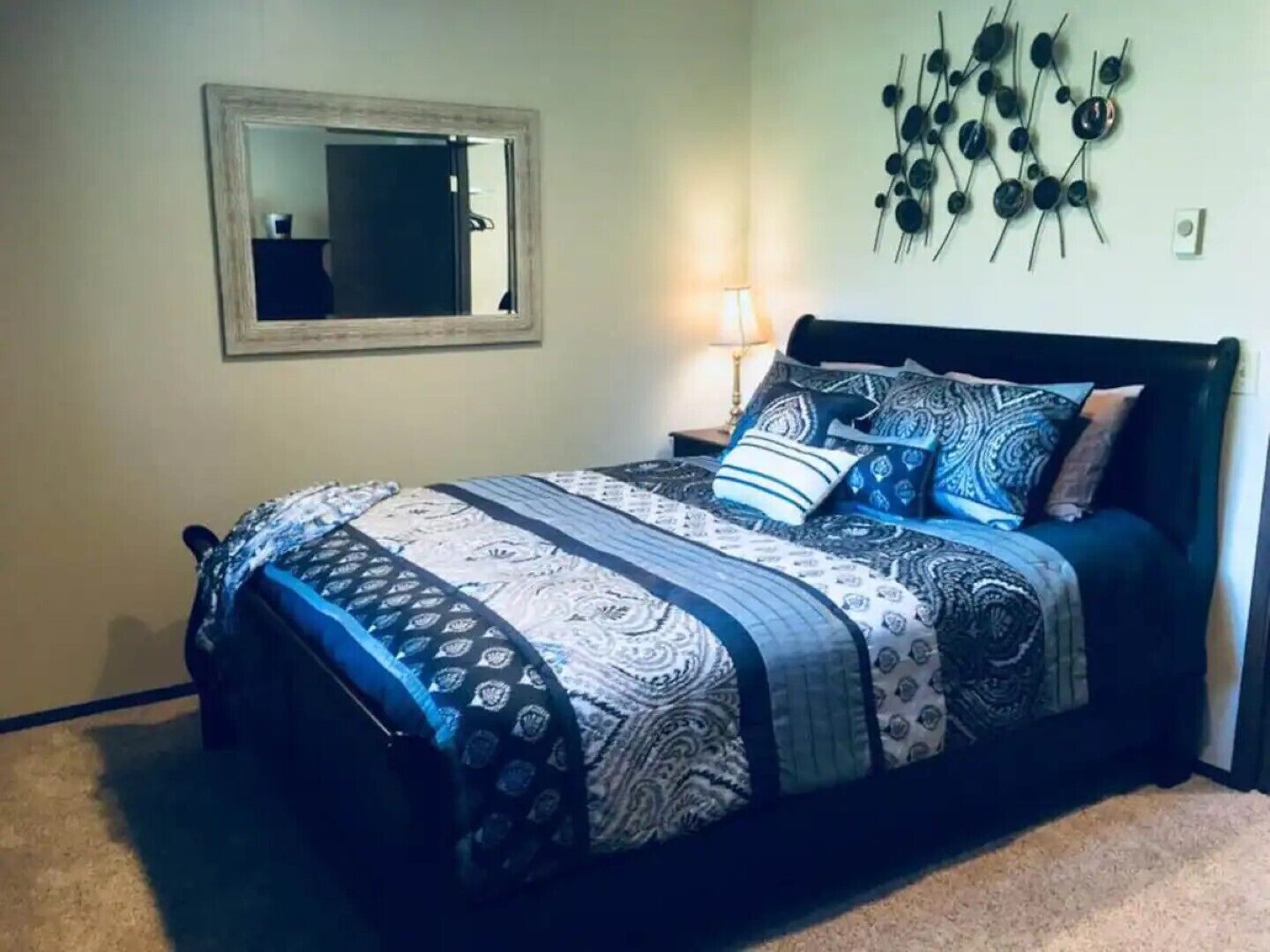 1 chambre, fer et planche à repasser, lit parapluie, Wi-Fi gratuit