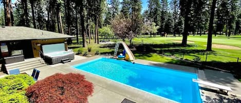 Outdoor pool, a heated pool