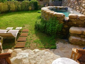 Outdoor pool - Former "U FRAGNU" wine press (Omessa)