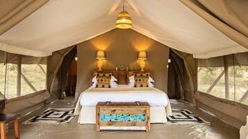 Tent | WiFi (free), bed sheets