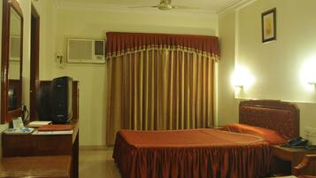 Premium bedding, free WiFi, bed sheets