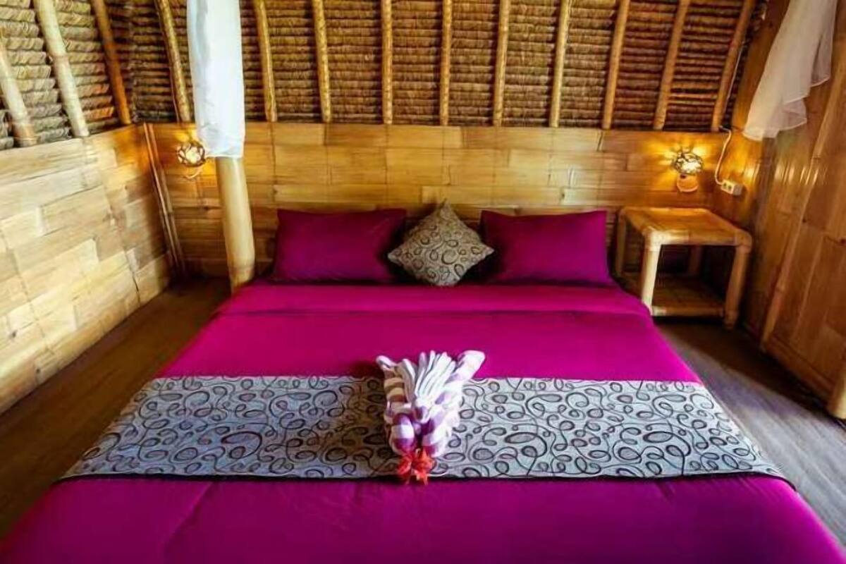 Schreibtisch, kostenloses WLAN, Bettwäsche