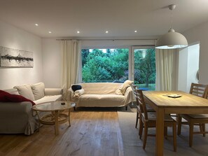 TV, DVD player, table tennis, books