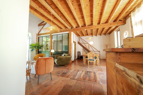 Parenthèse paisible, confortable et moderne, pour particuliers et professionnels