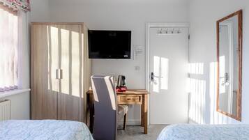 Shared Dormitory, 1 Bedroom, City View | 1 bedroom